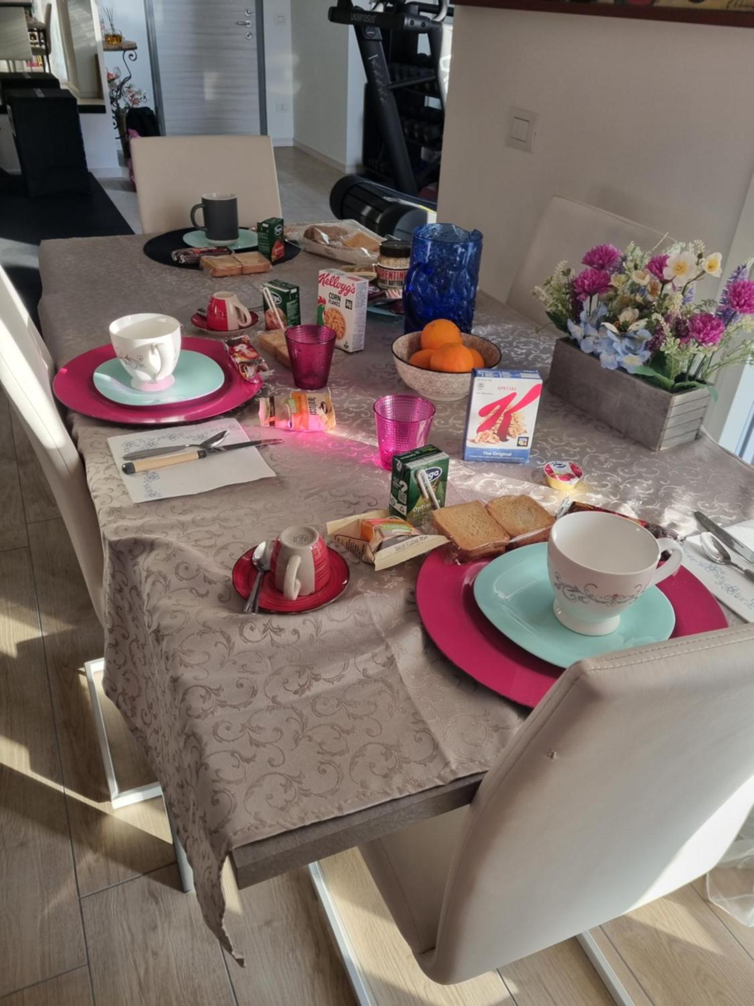 לינה וארוחת בוקר גורגונזולה New Living Milano מראה חיצוני תמונה