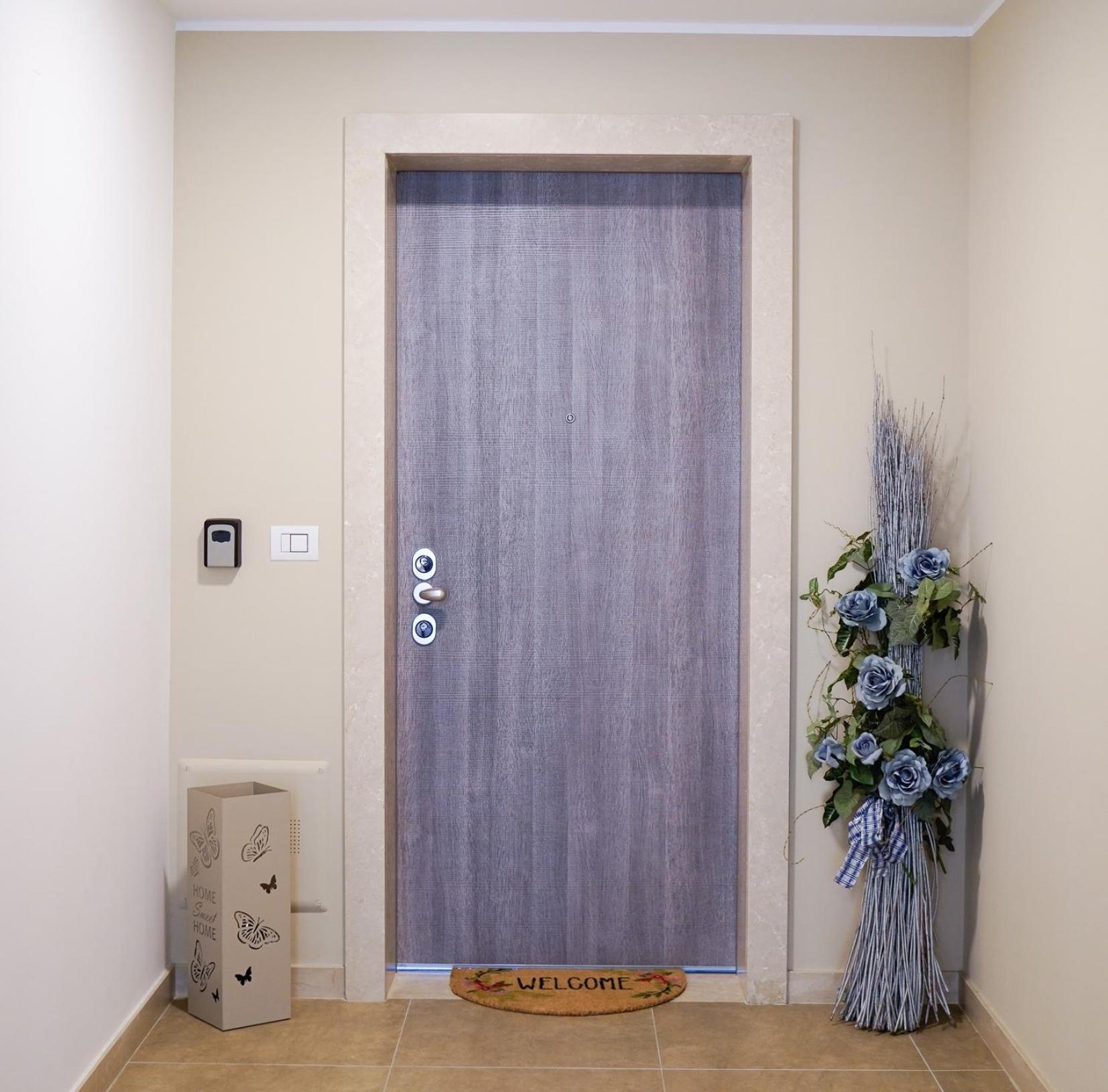 לינה וארוחת בוקר גורגונזולה New Living Milano מראה חיצוני תמונה