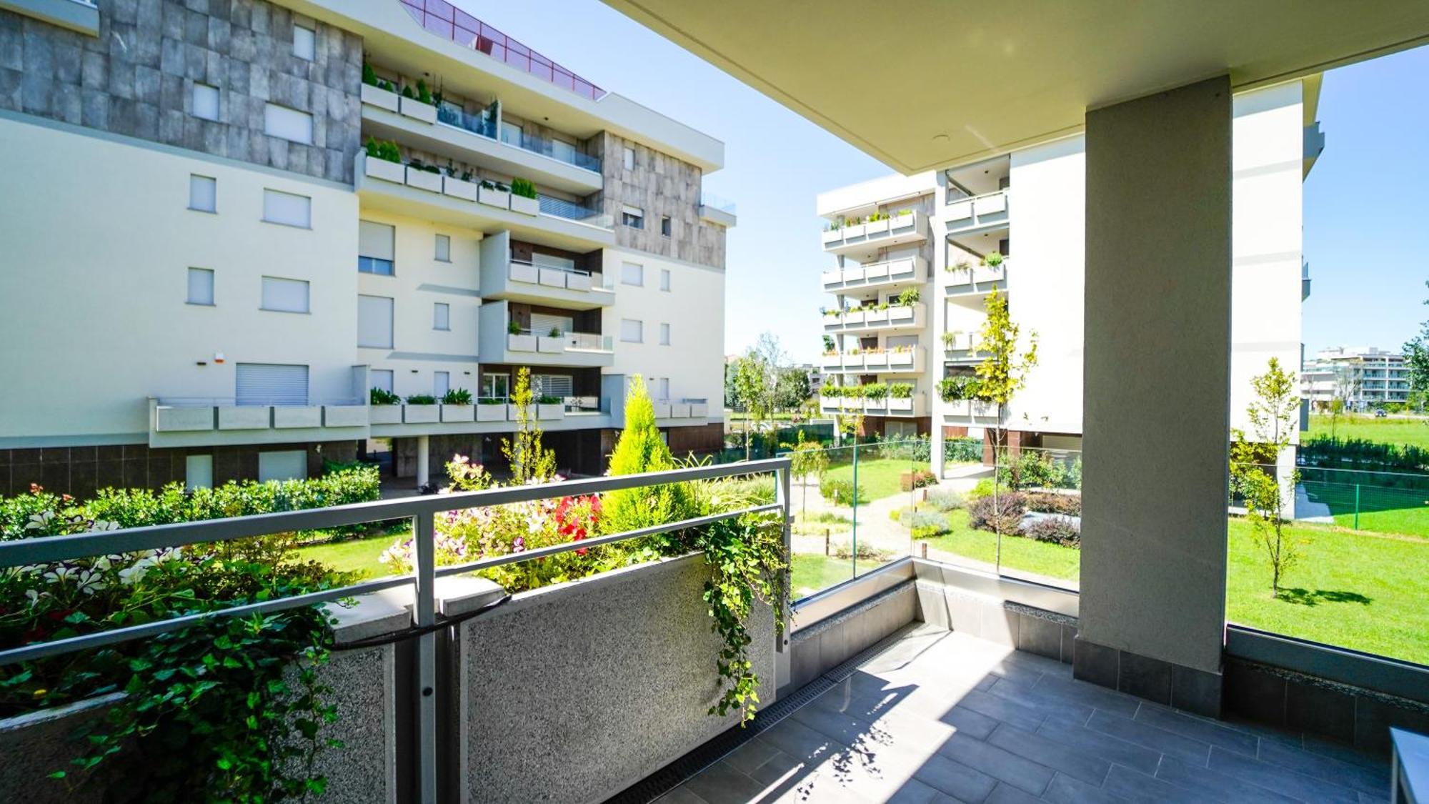 לינה וארוחת בוקר גורגונזולה New Living Milano מראה חיצוני תמונה
